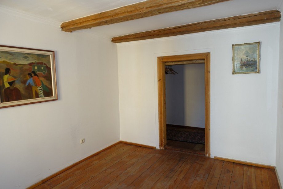 Zi. re m. begehb. Kleiderschrank Etagenwohnung Kraiburg