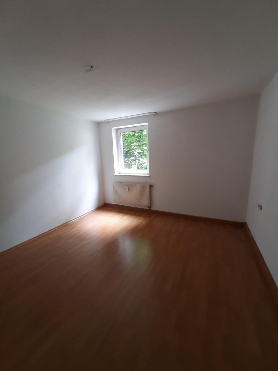 Zi 1 (2) Erdgeschosswohnung Rosenheim