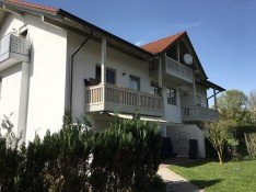 Hauptbild Gepflegte 2 Zi.-Dachgeschoss-Wohnung mit Einbauk�che, 2 Balkonen und 2 Stellpl�tzen