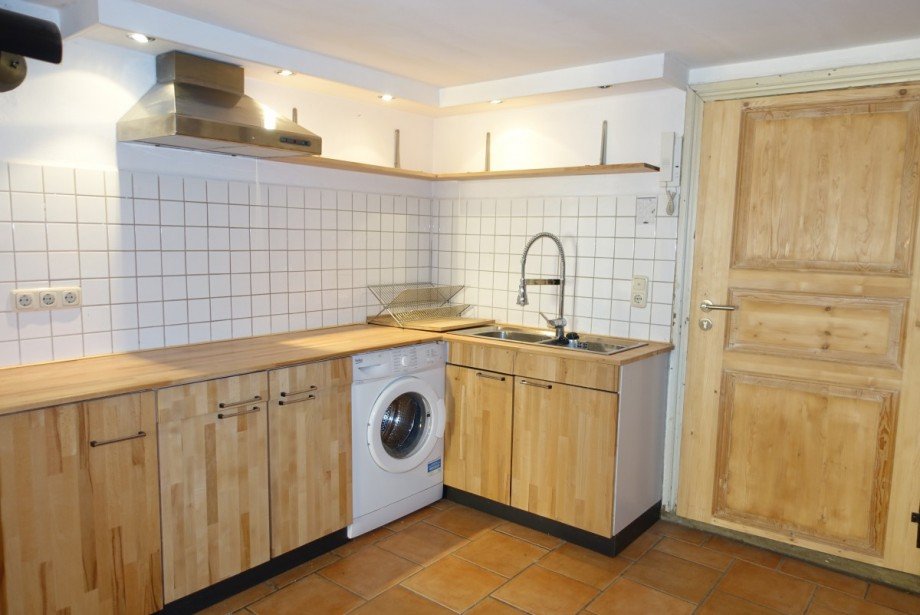 K�che m Waschmaschine Etagenwohnung Kraiburg