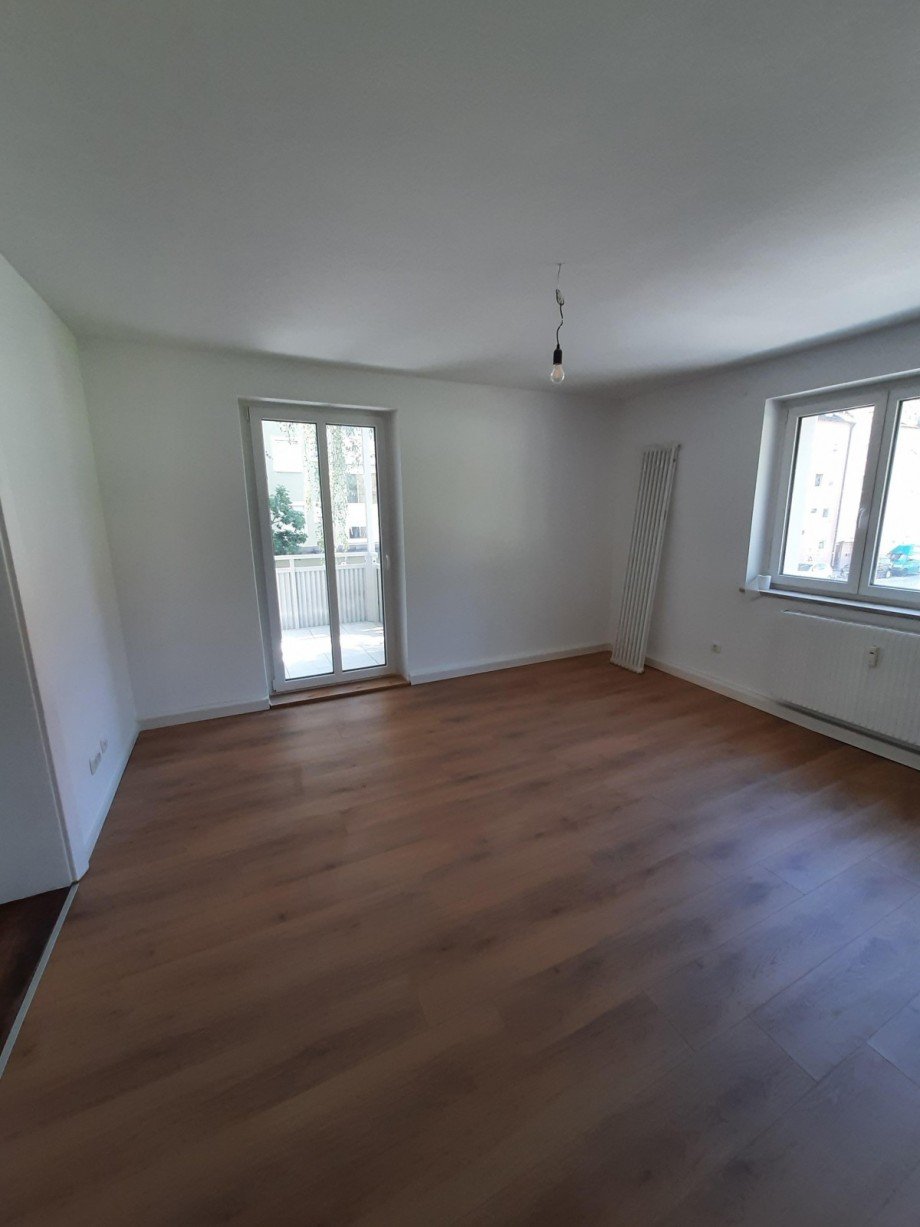 Wohn-K�che, Balkonzugang Wohnung Rosenheim