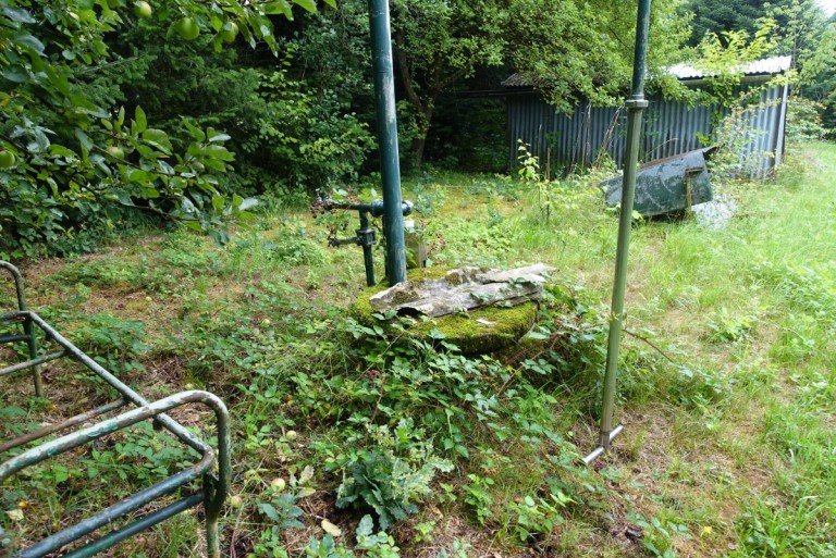 Brunnen Buchbach Freizeitgrundst�ck Freizeit-/ Wochenendgrundst�ck in Buchbach: raus aus dem Alltag - rein ins gr�ne Paradies!