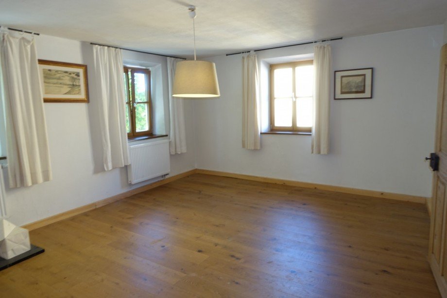 Zi links Etagenwohnung Kraiburg