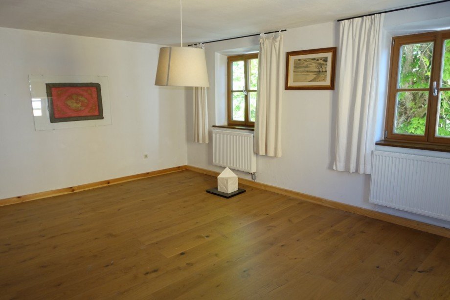 Zi links (2) Etagenwohnung Kraiburg