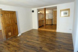 Hauptbild Charmante, liebevoll renovierte 3-Zi.-Wohnung im 1. OGs - teilm�bliert & sofort zum Wohlf�hlen