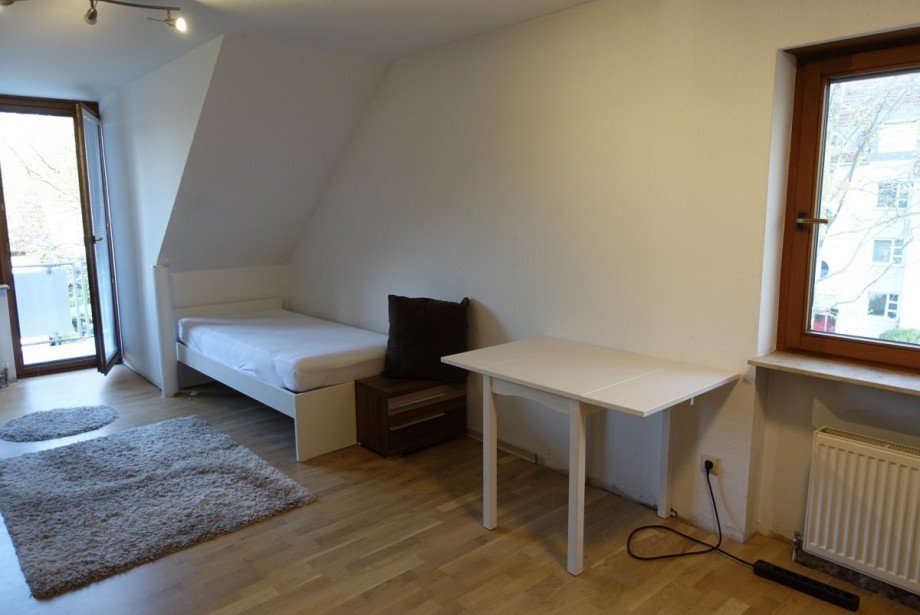 Balkonzimmer Bett Dachgeschosswohnung Mannheim