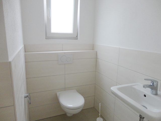 EG WC Doppelhaush�lfte Geretsried