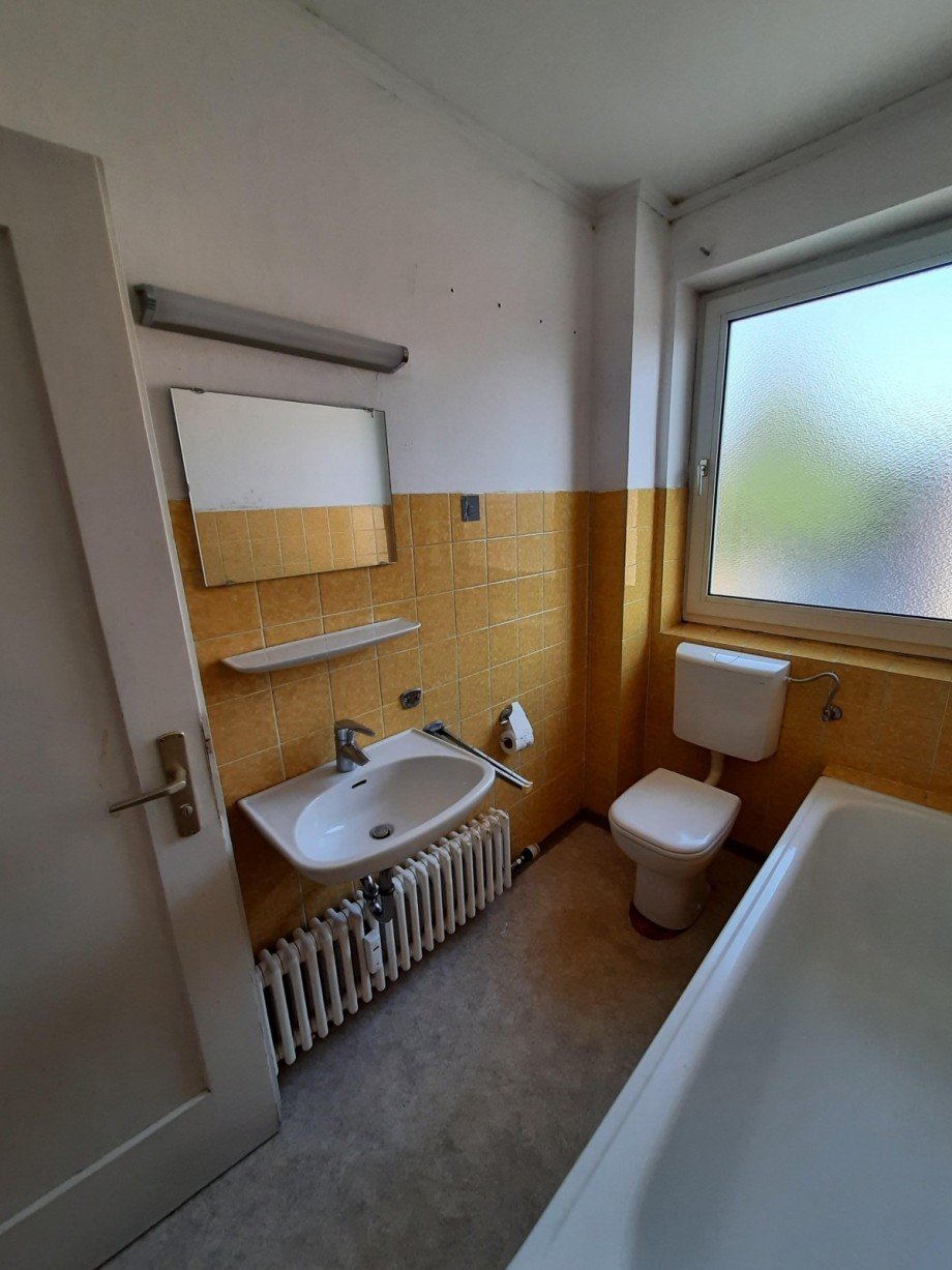 BAd (2) Wohnung Rosenheim
