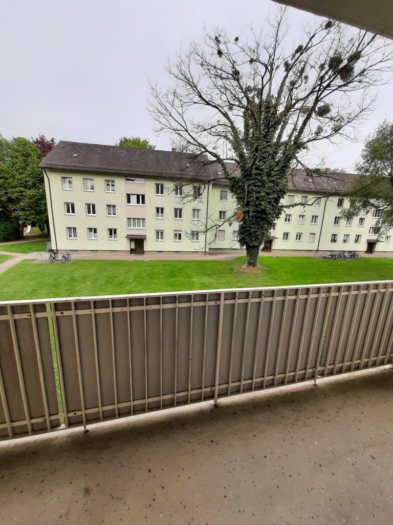 Balkon Rosenheim Wohnung 05 Wredestr. 1: ruhige, zentrale 2-Zi-Wohnung mit Balkon, 1. OG, o. EBK, o. Lift